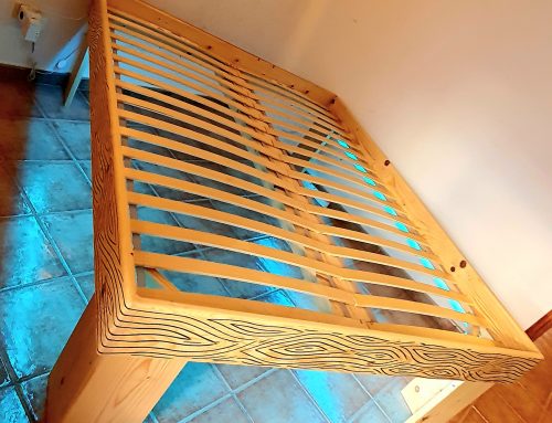 Bett mit LED